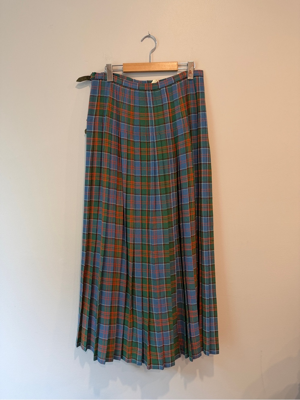 Balmoral Vintage Wool Maxi Kilt Skirt MacDonald of Clanranald Ancient - Picture 2 of 12